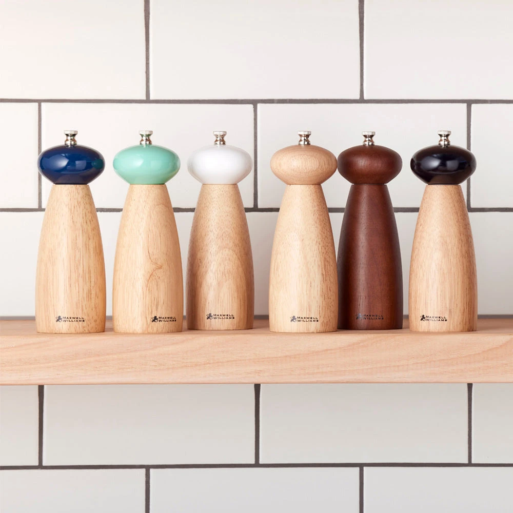 Maxwell And Williams Copenhagen Salt/Pepper Mill 17.5cm Walnut - Image 2